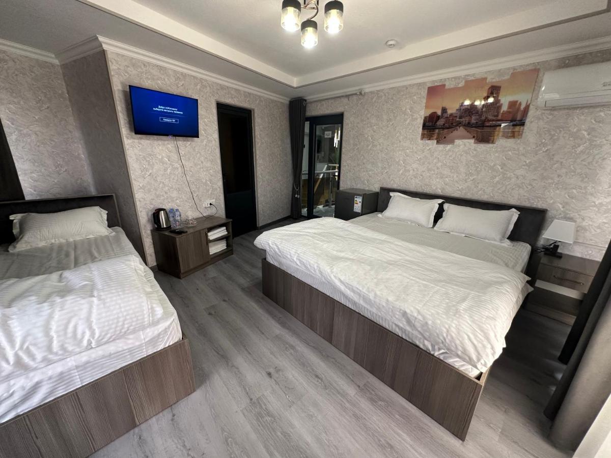 Byond Hotel & Hostel Tașkent Exterior foto